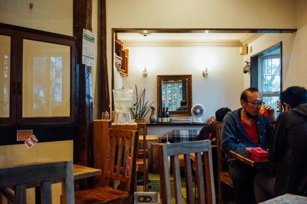 shirohige-cream-puff-factory-4