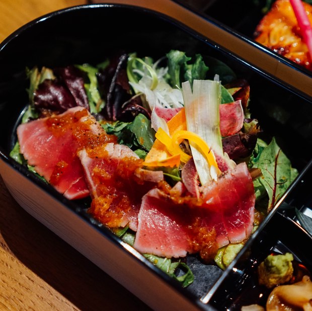 nobu-singapore-bento-sashimi-salad-with-matsuhisa-dressing