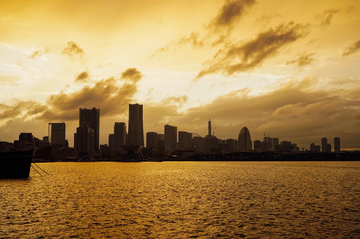 gundam-factory-yokohama-yokohama-skyline