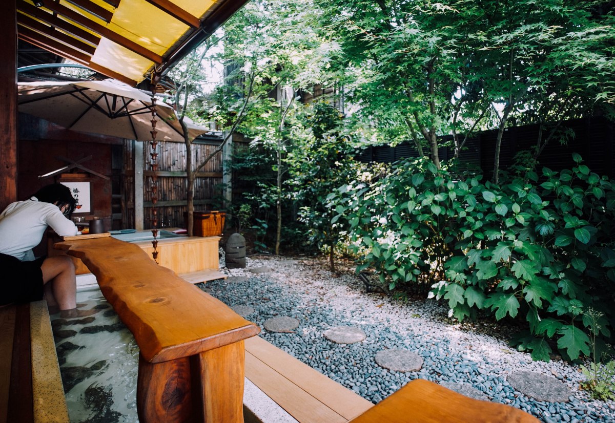 kawagoe-Tsubakiya-Foot-Spa-Tearoom-3