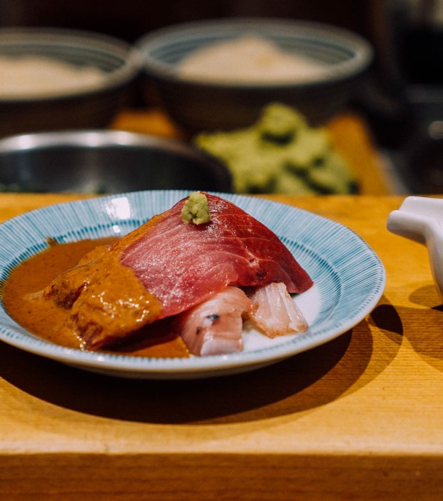 tsujihan-zeitaku-don-nihonbashi-seabream-sashimi