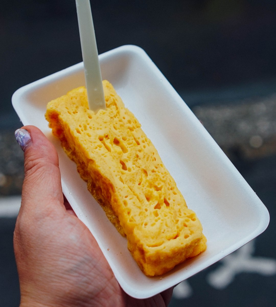 tsukiji-outer-market-marutake-tamagoyaki-4