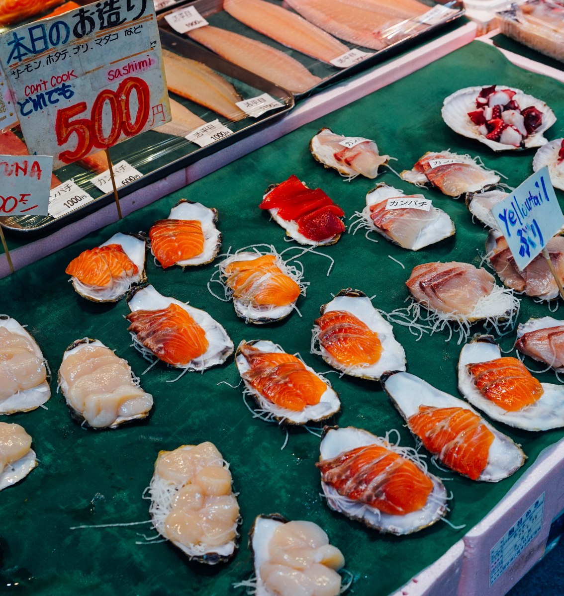 tsukiji-outer-market-sashimi-3