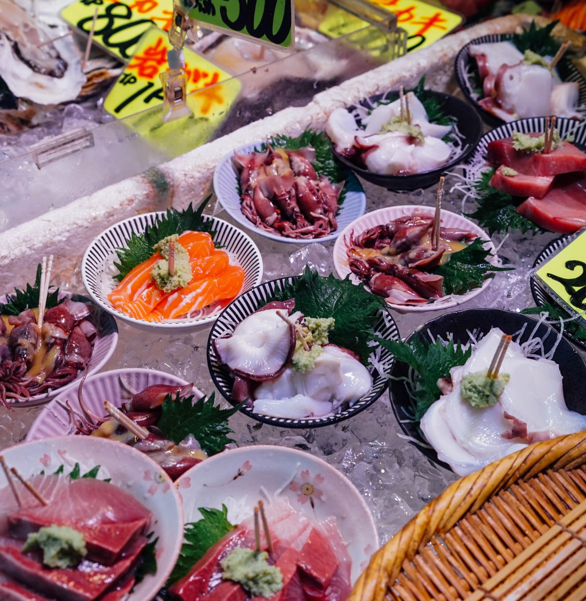 tsukiji-outer-market-sashimi
