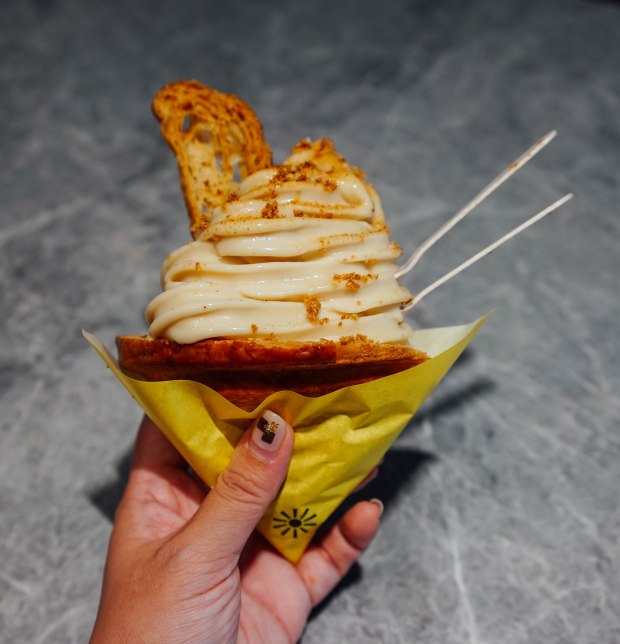 le-matin-patisserie-ion-orchard-amazake-soft-serve-with-croissant
