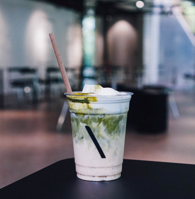 nowafter-cafe-matcha-Einspänner