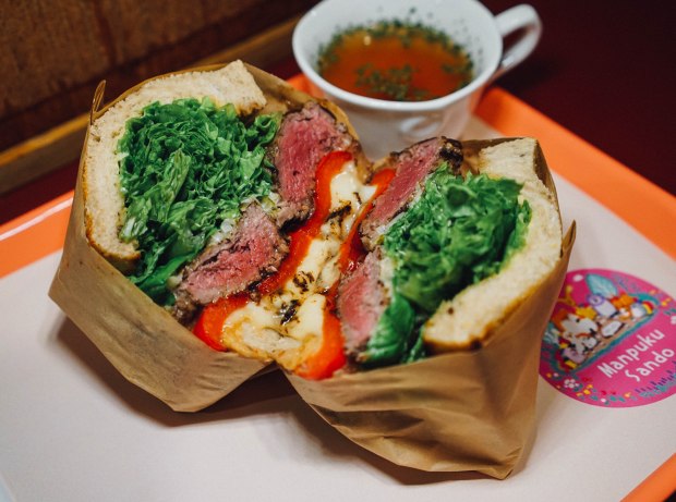 manpuku-sando-beko-beef-steak-sando