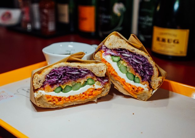 manpuku-sando-crichee-cream-cheese-salmon