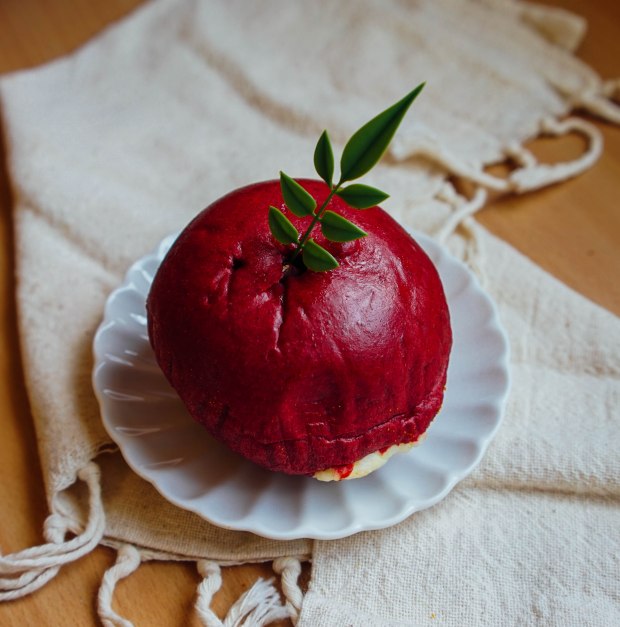 bakery-1946-k-apple-bread