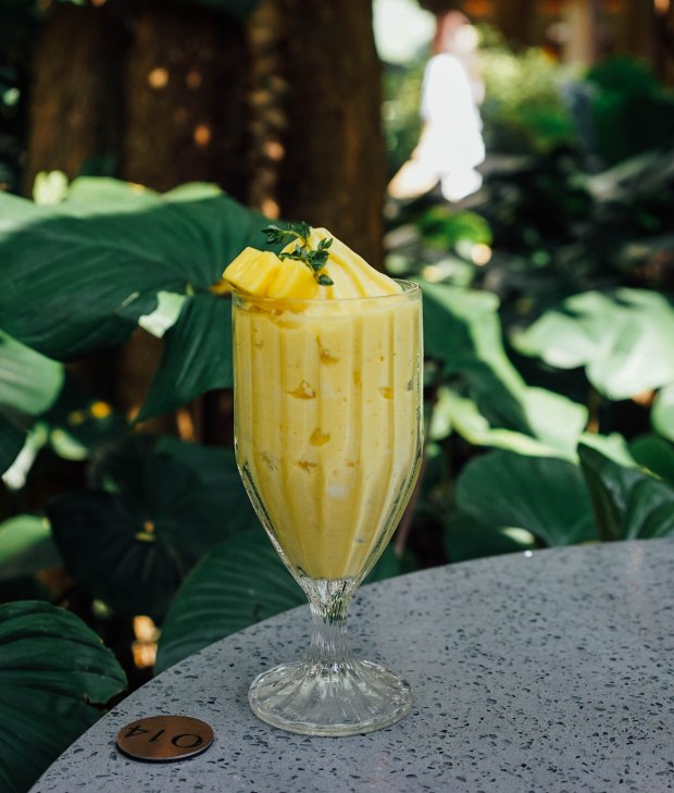 frans-brunch-and-greens-mango-lassi