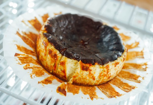 hanco-coffee-homemade-burnt-cheesecake