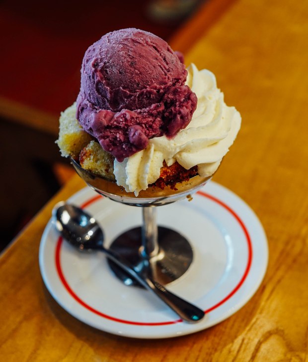 beth-mulberry-and-olive-oil-cake