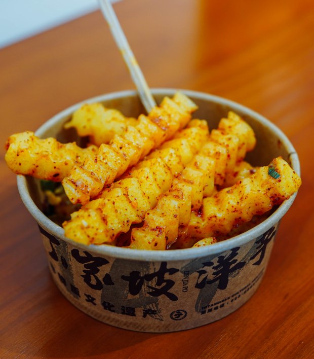 ding-jia-po-potato-wolf-tooth-potato