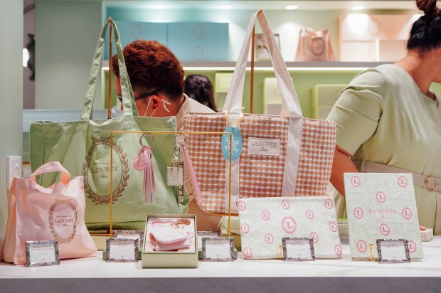 laudree-singapore-popup-merch