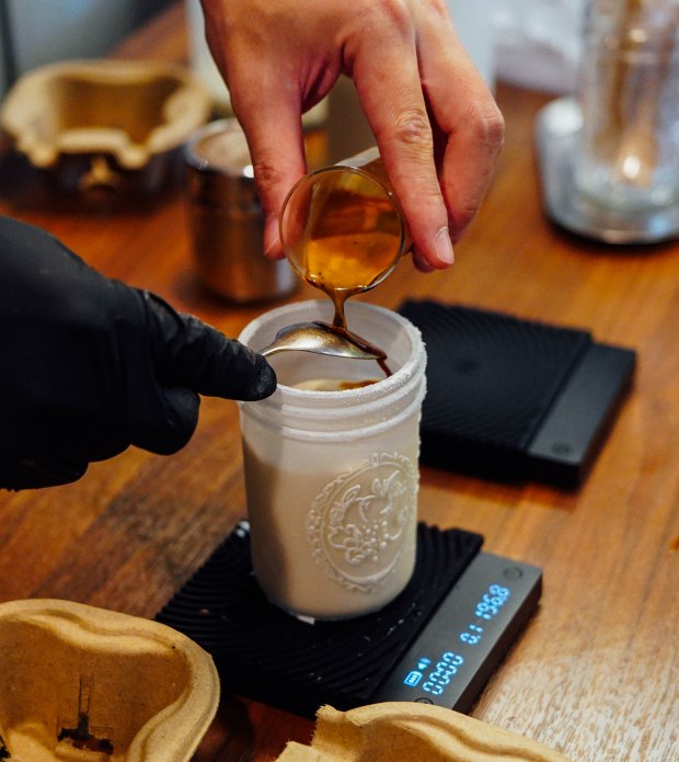 slow-boat-86-degrees-dirty-coffee-baileys-3