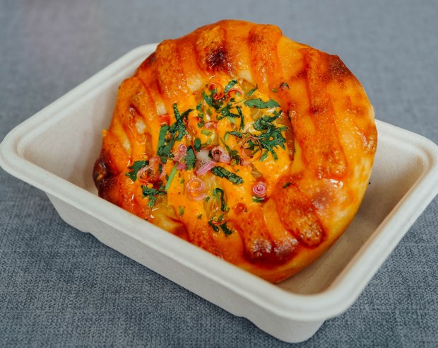 big-mouth-bakehouse-laksa-mayo-heirloom-tomato