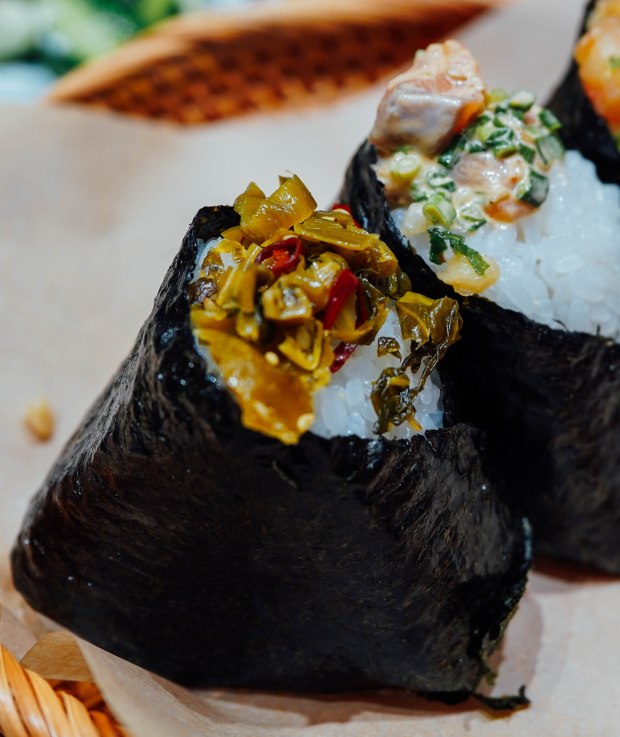 onigiri-gon-karashi-takana